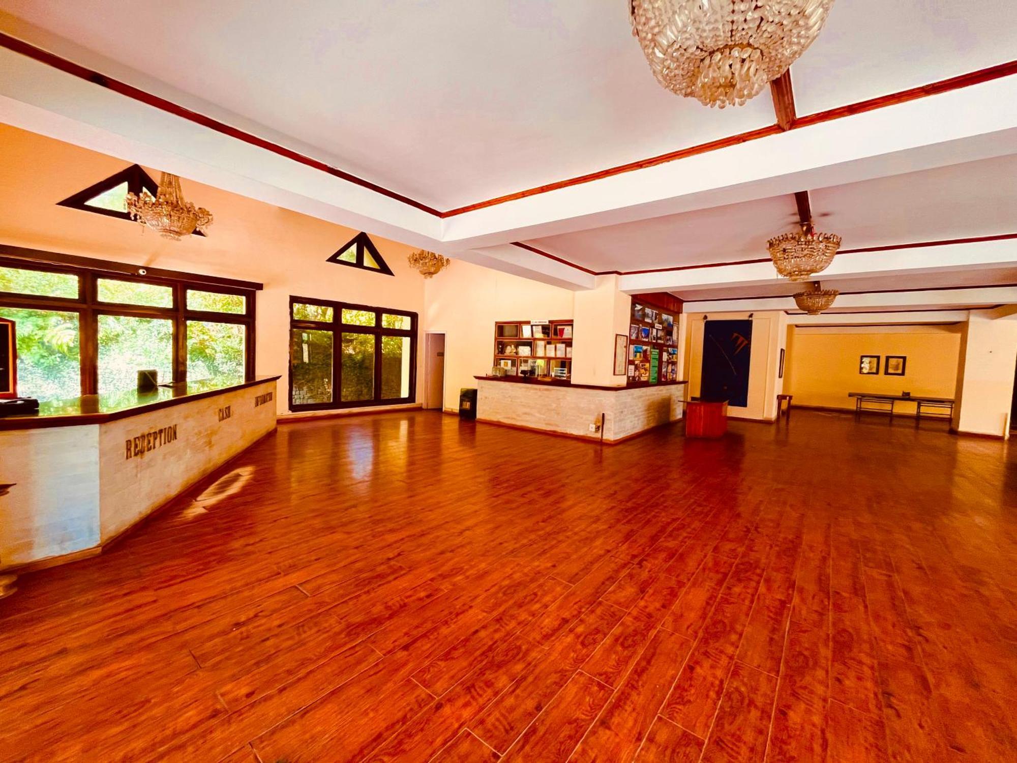 Ramayan Resort, In City Centre Manali By Ramanand Sagar 외부 사진