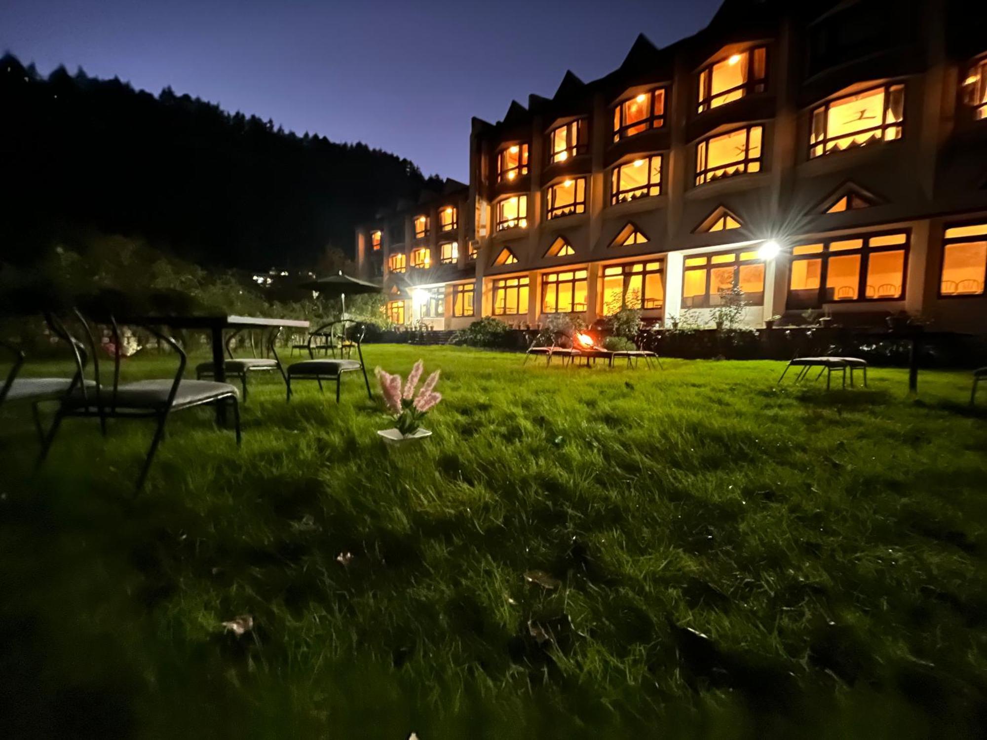Ramayan Resort, In City Centre Manali By Ramanand Sagar 외부 사진