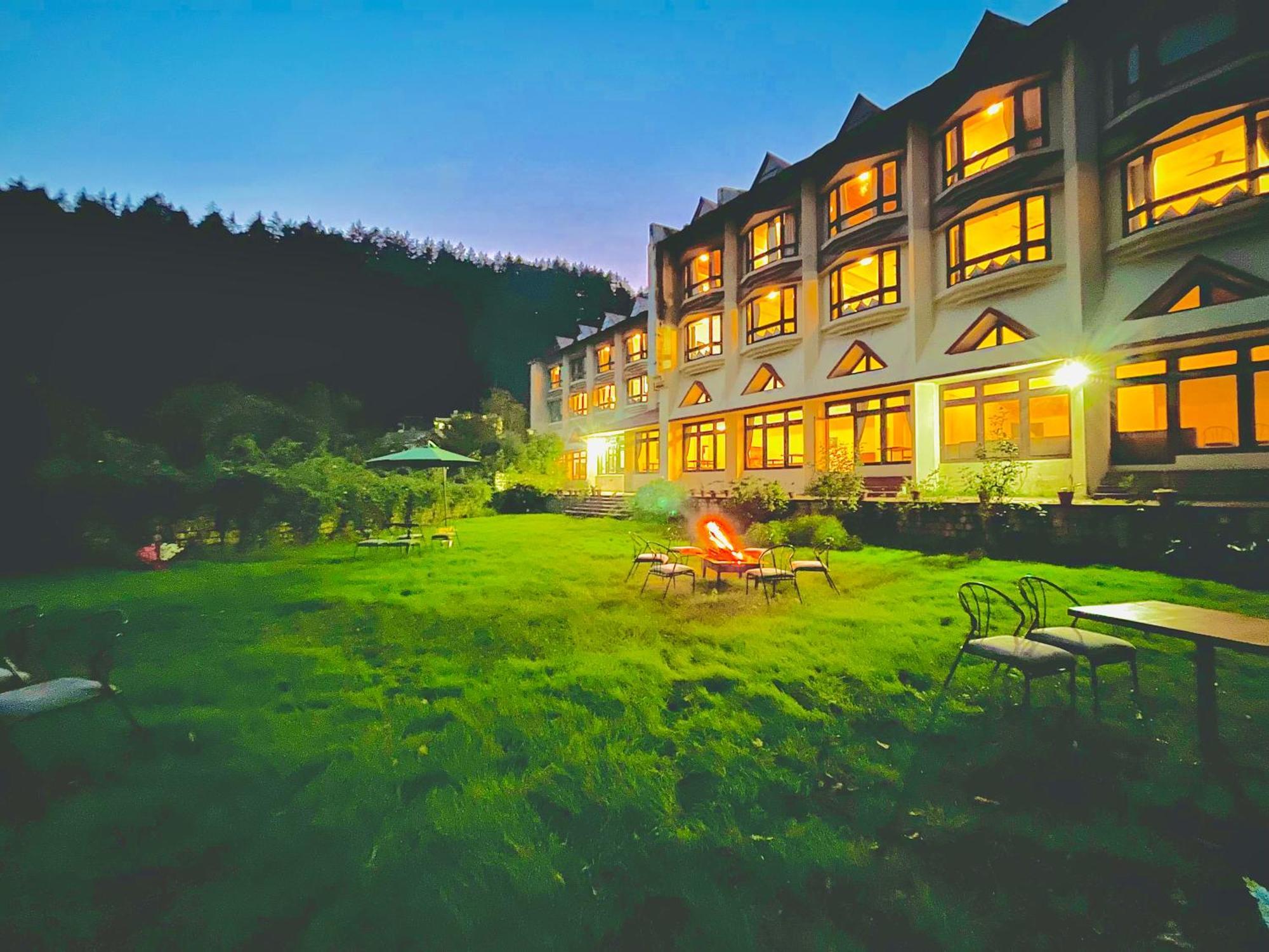 Ramayan Resort, In City Centre Manali By Ramanand Sagar 외부 사진